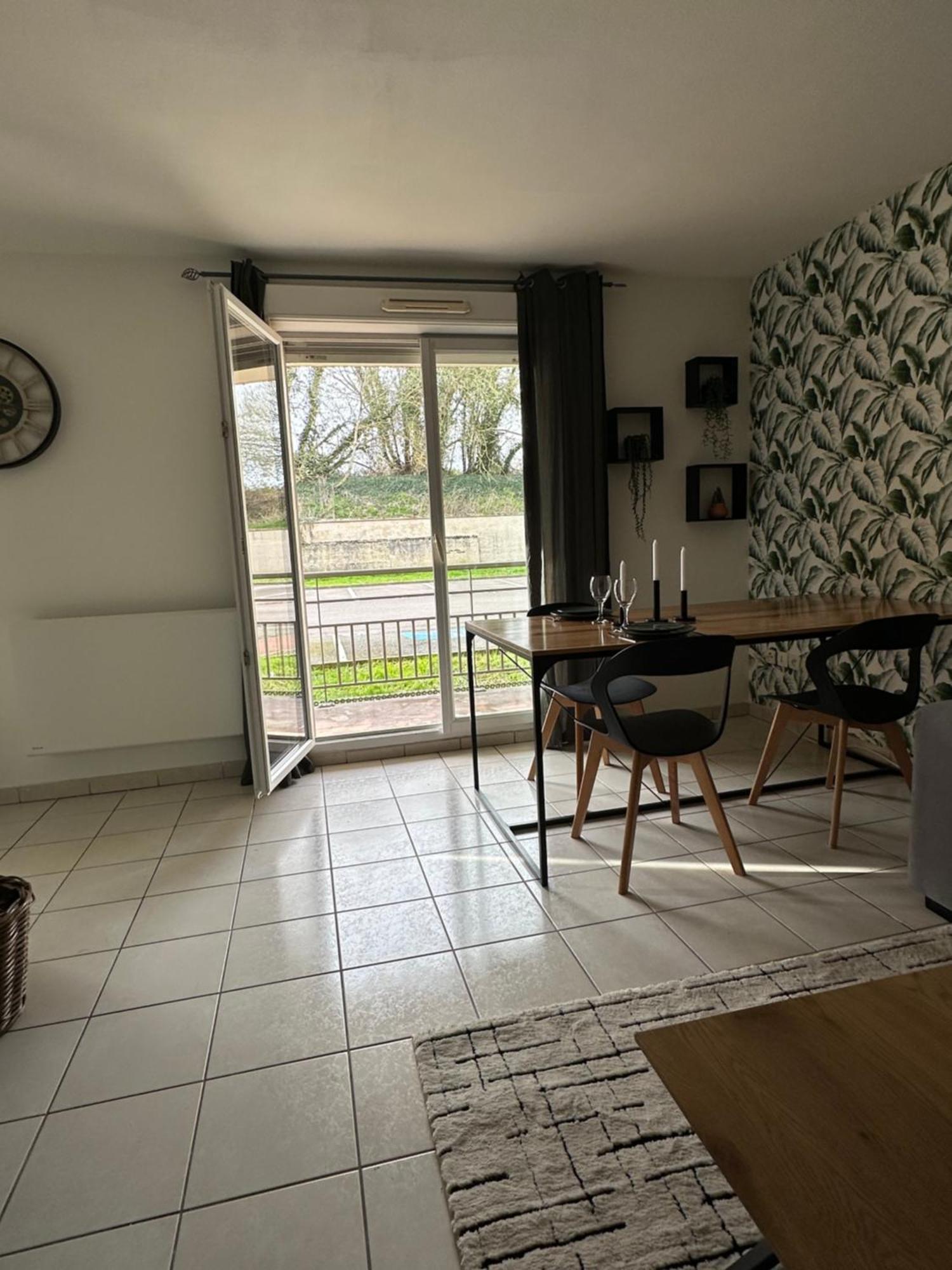 Appartement Entierement Renove Roye  Ngoại thất bức ảnh